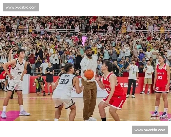 詹姆斯盛赞中国篮球新生代:技巧球商双升 热爱铸就未来